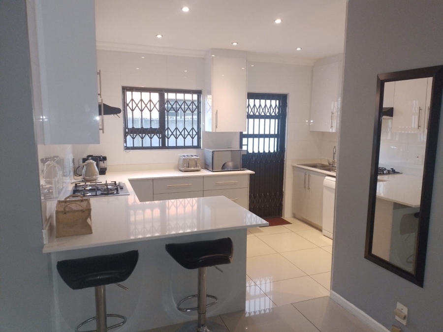 To Let 3 Bedroom Property for Rent in Soneike Western Cape